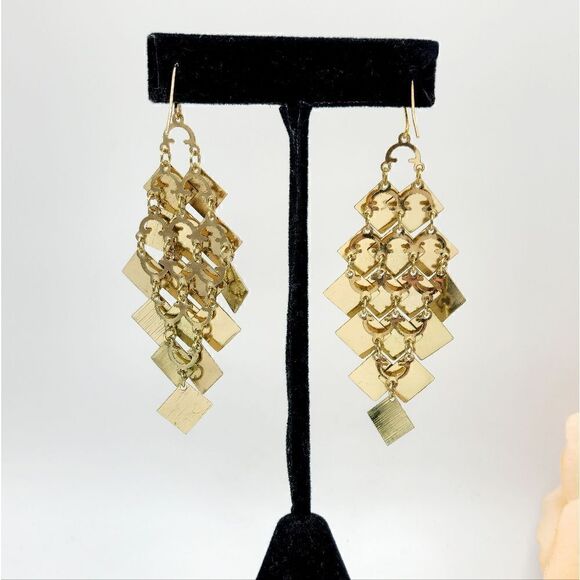 Vintage Layered gold chandelier earrings - Picture 6 of 8